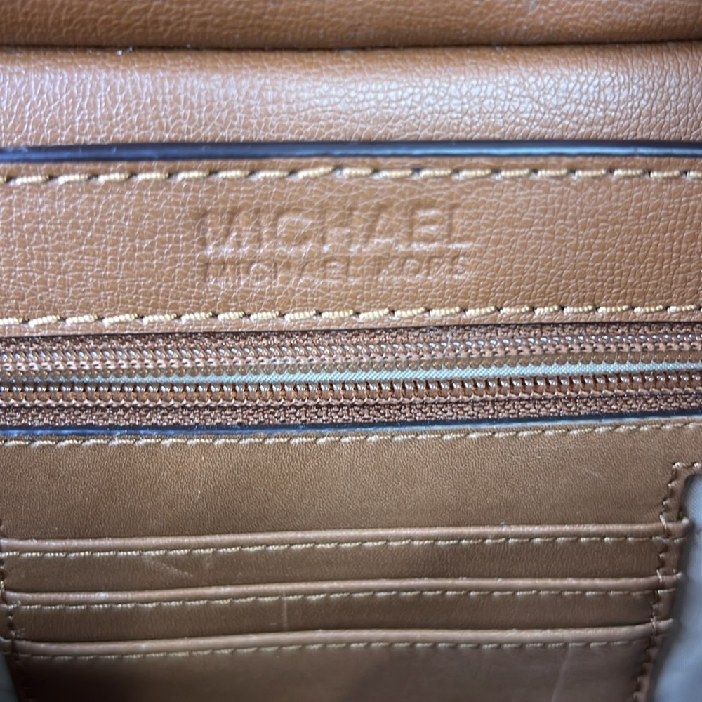 MICHAEL KORS STUDIO NATALIE PAISLEY LUGGAGE MID-CHAIN MESSENGER BAG - Picture 7 of 11